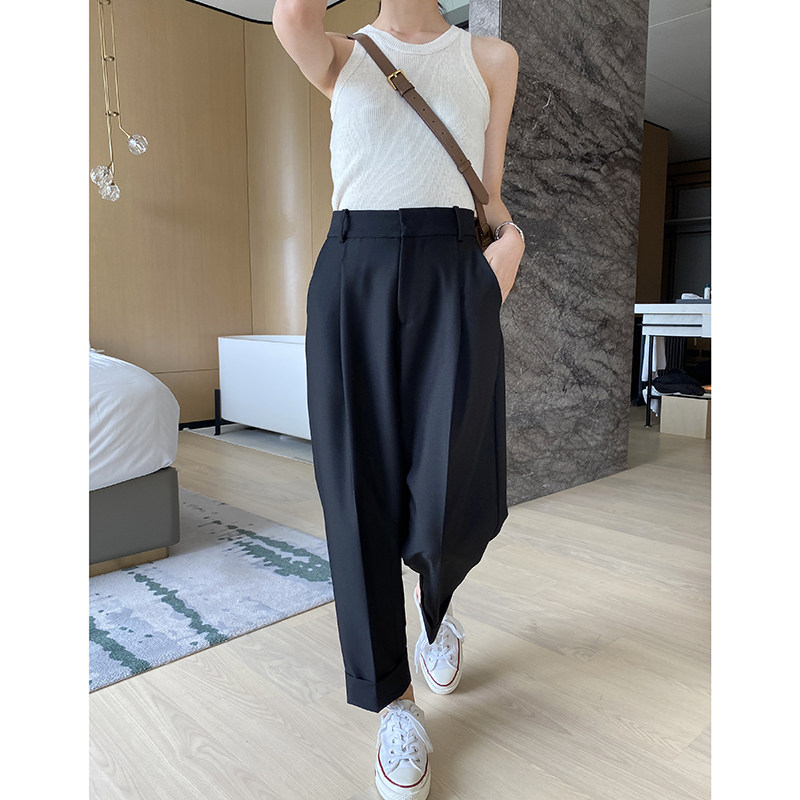Black high-waisted straight-leg suit pants for women in the autumn of 2022, petite loose fringed 9-inch casual pants for women details Picture