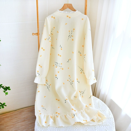 Удерживающая тепло милая пижама, осенняя