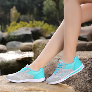 Kéo trở lại giày của phụ nữ mùa xuân và mùa hè lưới thoáng khí sneakers thoải mái trọng lượng nhẹ giày chạy học sinh trung học giày sneakers