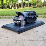 Land Rover, реалистичная модель автомобиля для мальчиков, игрушечная машина со светомузыкой, масштаб 1:24