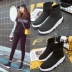 Mùa xuân giày thể thao nữ Hàn Quốc phiên bản của ulzzang hoang dã 2018 giày của phụ nữ cao mới để giúp bình thường vớ căng giày shop giày thể thao nữ Giày cao gót