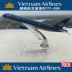 16 cm máy bay hợp kim mẫu Airbus Vietnam Airlines B777-200 mô phỏng tĩnh máy bay chở khách mô hình mô hình bay đồ trang trí