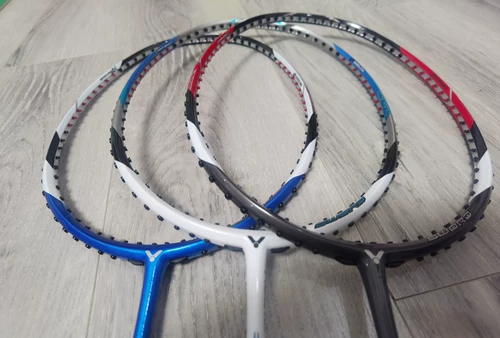 Просто будьте подлинной победой Wick Multi -Badminton Racket Li Long Daoliang Sword 12BRS1212L12N