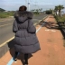 2018 chống mùa giải phóng mặt bằng Dongdaemun xuống áo khoác của phụ nữ phần dài trên đầu gối dây kéo eo kích thước lớn lỏng áo khoác dày Xuống áo khoác