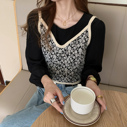 Retro broken pattern short suspender vest women's spring 2021 new style + Korean temperament loose Long Sleeve Shirt