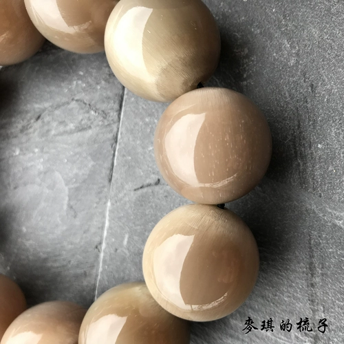 Белый браслет, четки