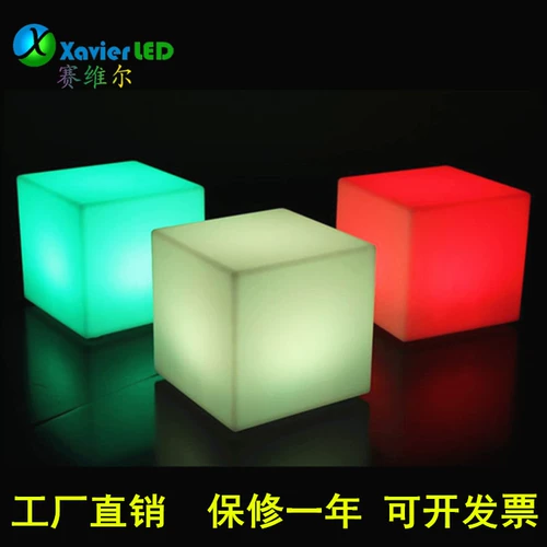 Светодиодная светящаяся мебельная кубика
