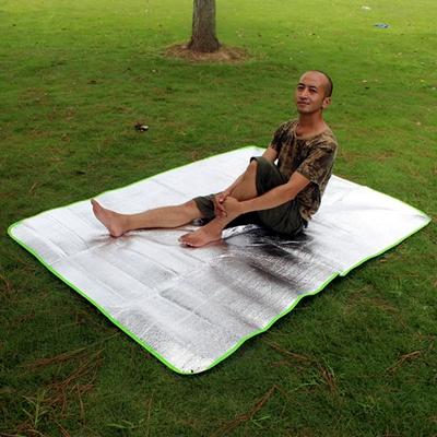 Наружная пикник влага -Проницаемый PAN 200*200 Двойная алюминиевая фольга Пикник Падки для пикника для спящей подушки