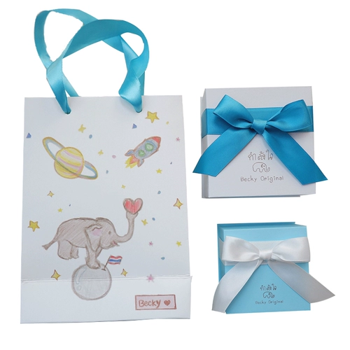 Бекки Оригинал#Bechi Оригинальный ручная рука маленький слон в руке -поднятый космос ~ Скай Голубая лента Световая лапша подарочная сумка