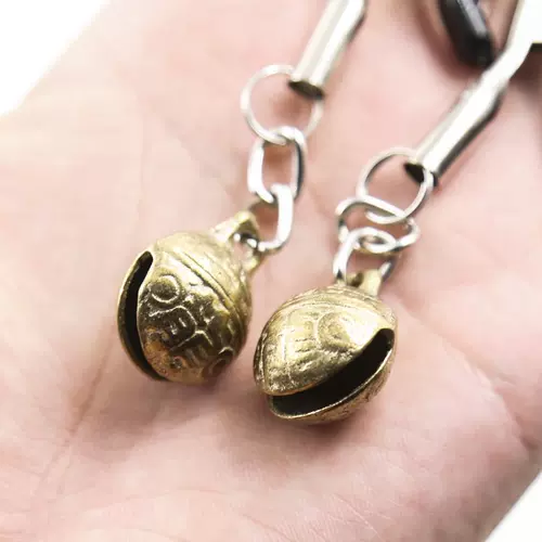 Бронзовый колокольчик, портупея, игрушка