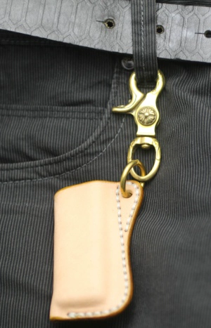 Импортная кожаная зажигалка ручной работы, из натуральной кожи