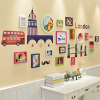 Белая розовая синяя и зеленая |