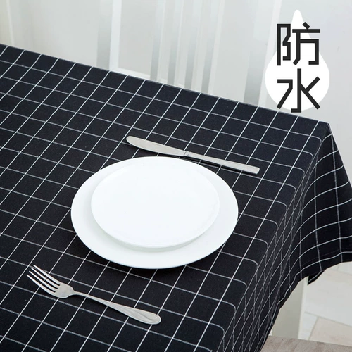 Простая и современная водонепроницаемая столовая ткань искусство простые льняные черно -белая квадратная сетка столовая ткань.
