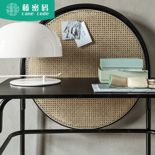 Северная виноградная лоза -бутовая туалетный столик спальня ретро -макияж Стол Маленький Учебник Квартиры Дом твердый древесный стол.