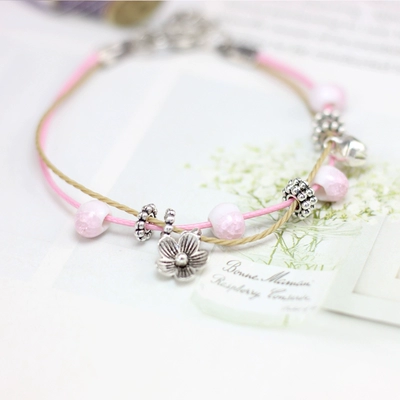 "Năm trăng" phiên bản Hàn Quốc của đôi vòng tay nữ nhỏ xinh xắn và đơn giản mang phong cách gốm sứ hoang dã để gửi tặng bạn gái những món quà