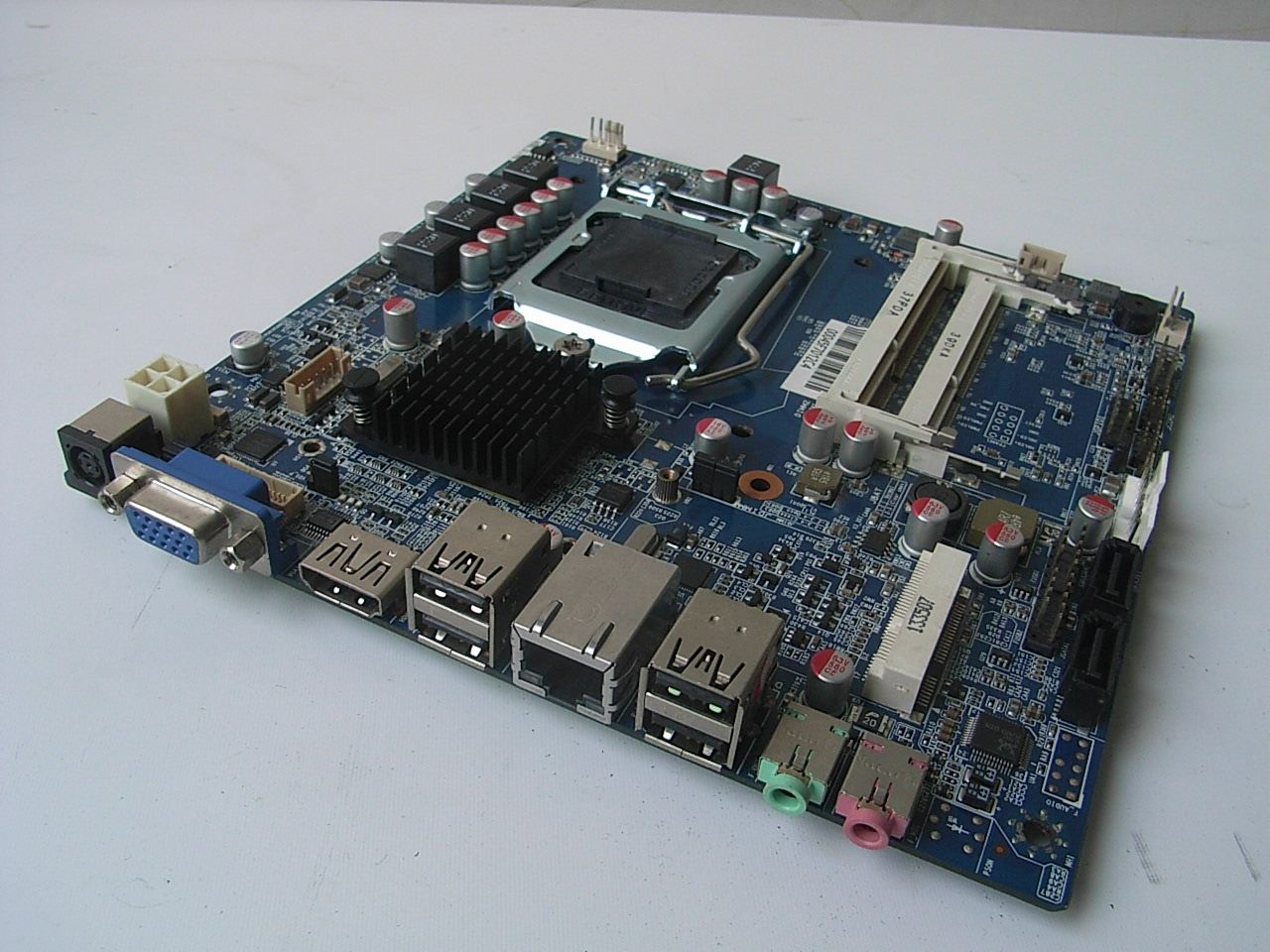 mini-itx主板#安勤emx-h61b超薄双串口双显示12~19v宽压直流输入