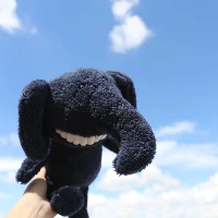 Большие зубы синий слон