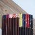 5 cặp sáng tạo chỉ các tính năng đũa móng tay đặt hộ gia đình cao cấp đũa gỗ bộ đồ ăn đôi màu đỏ và màu đen đũa