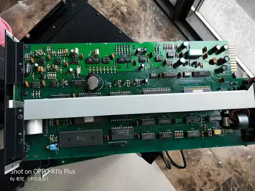 MJ использовал эту машину YAMAHA TX816 FM -модуляция, MJ использовал эту машину, чтобы сделать много песен