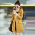 Authentic 2018 mùa thu Hàn Quốc phiên bản mới Slim trench coat phụ nữ trong phần dài của một cổng nhỏ gió mỏng mùa xuân và mùa thu áo phụ nữ Trench Coat