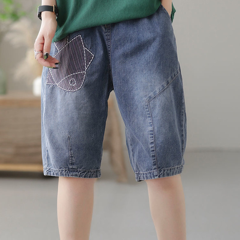 Stretched-waist embroidered Halon jeans for women's summer, thin style, 2022, 5-point casual loose, retro straight-leg midpants Specification image