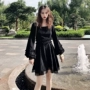 Váy nhung nữ mùa thu 2018 mới một vòng eo là khí chất mỏng retro dài tay áo Hepburn váy đen nhỏ mẫu váy chữ a cho người béo
