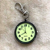 Кварцевый циферблат для пожилых людей, металлические рабочие портативные часы подходит для мужчин и женщин, для среднего возраста