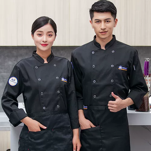 Крупная одежда с длинной осенней и зимней одеждой отель отель отель