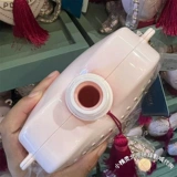 Пекинские универсальные студии, покупающие популярность Гарри Попубально -бутылочный горшок с холодным напитком может пересекать сувениры