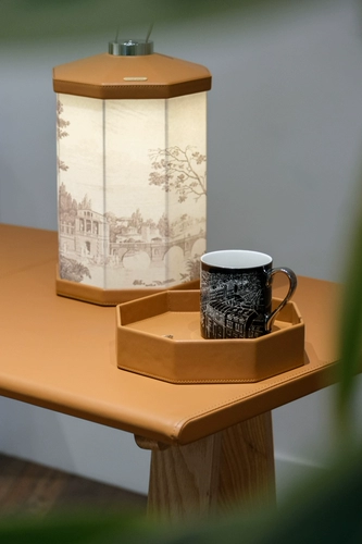 Ruo Nai Touch The Cortex Table Lamp Trap Integrable Linen, Linean Pattern Беспроводная зарядка прикроватной головки ночная световая скважина