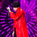 Ca sĩ năm 2018 Hua Chenyu với chiếc áo gió mùa xuân dài trùm đầu màu đỏ và quần áo hiệu suất mùa hè dành cho nam giới và phụ nữ quần áo chống nắng phần mỏng Áo gió