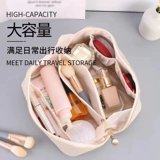 [Гриб здесь] Девушка для макияжа