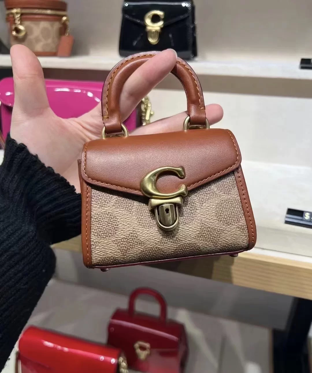 Purse, handle, one-shoulder bag, USA