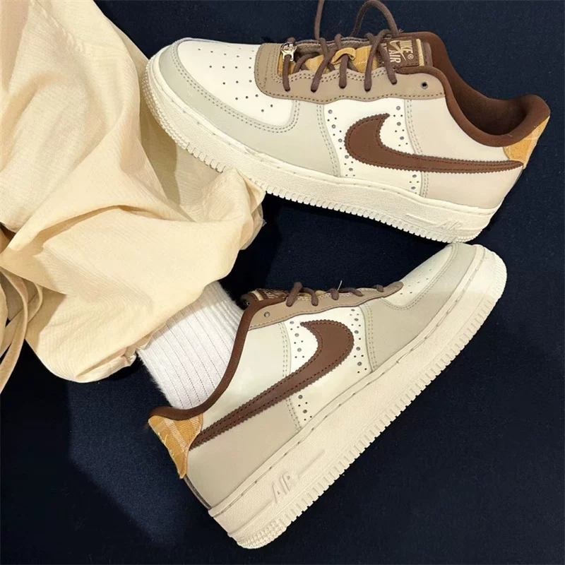 Nike женские кроссовки Air Force 1 Low Air Force No. 1 White Brown AF1 Crazy Chestnuts Осенне-зимние кроссовки