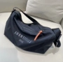 Túi đeo chéo chữ cái không thấm nước tùy chỉnh Hàn Quốc màu sắc tương phản đôi dây kéo công suất lớn một vai người đưa tin túi rộng rãi thủy triều nam và nữ túi chống sốc laptop