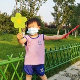 Детский сад рук -приготовление симуляции цветочных видов спорта церемония открытия детских утренних упражнений.