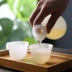 Xin Yaju Light sang trọng cao cấp rượu ngọc bích Nhật Bản đặt ấm rượu jug sake nồi gốm sứ lẩu trắng ly rượu - Rượu vang