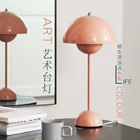Современный и минималистичный скандинавский цветочный горшок, дизайнерская настольная лампа для спальни для рабочего стола для кровати с грибочками-гвоздиками