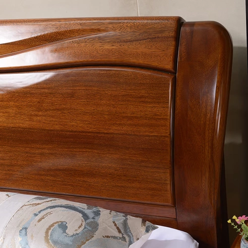 Золотой шелковый тик сплошной деревянный кровать 1,8 метра современная простая простая главная спальня большая кровать китайская кровать китайский орех двойной свадебный кровать для хранения кровати