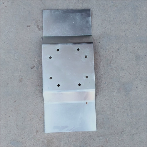 Стойка базы факела выделенная базовая рекламная знак -в фоновой крытой кадре с фиксированной поддержкой ноги фиксированная нога