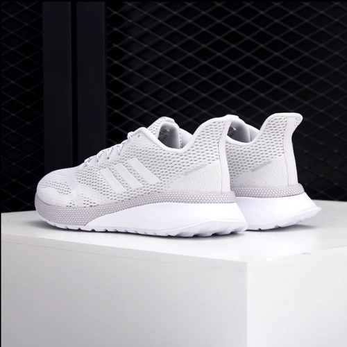 Adidas/阿迪达斯 Подлинная новая женская спортивная обувь дышащая повседневная кроссовка EE9928 Z