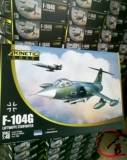 ① Tianli Kinetic K48083 1/48 Немецкий F-104G Fighter