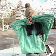 Áo len 2019 mùa đông mới rộng kích thước lớn áo len màu rắn phiên bản Hàn Quốc của cổ tròn kẹo màu dày áo len xoắn - Áo len thể thao / dòng may