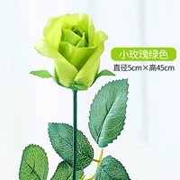 Маленькая зеленая роза
