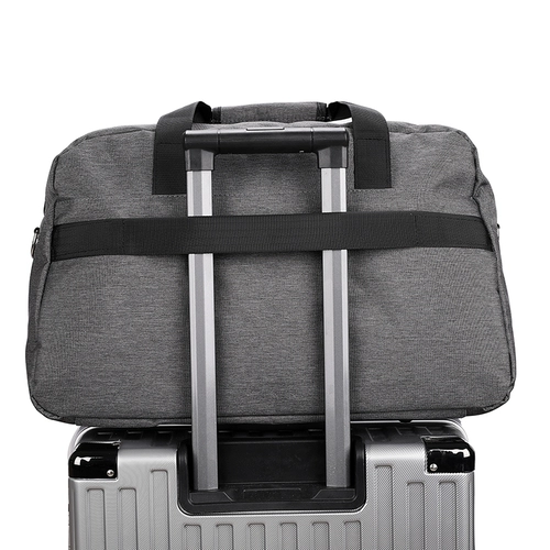 Вместительная и большая водонепроницаемая сумка для путешествий для путешествий