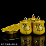 Буддийский храм для керамической чашки святой воды для чашки Будды для чашки Будды, три помощи в рельефе, золотые чашки для водоснабжения лотоса