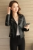 2018 mùa xuân và mùa thu da mới phụ nữ ngắn Hàn Quốc phiên bản của mỏng giảm béo đầu máy pu leather jacket đen ladies jacket Quần áo da