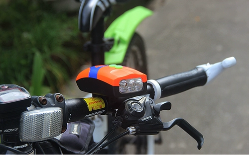 Горный велосипед, светодиодная индикаторная лампа с аксессуарами, мегафон, передние фары
