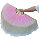 Двойной поклонник танца двойной двухпонентный.