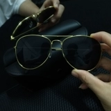 Семейные жениха очки свадебные реквизиты, жених, выбирая родственников творческие солнцезащитные очки, группа братьев, пилотные солнцезащитные очки мужской прилив, чтобы сфотографироваться